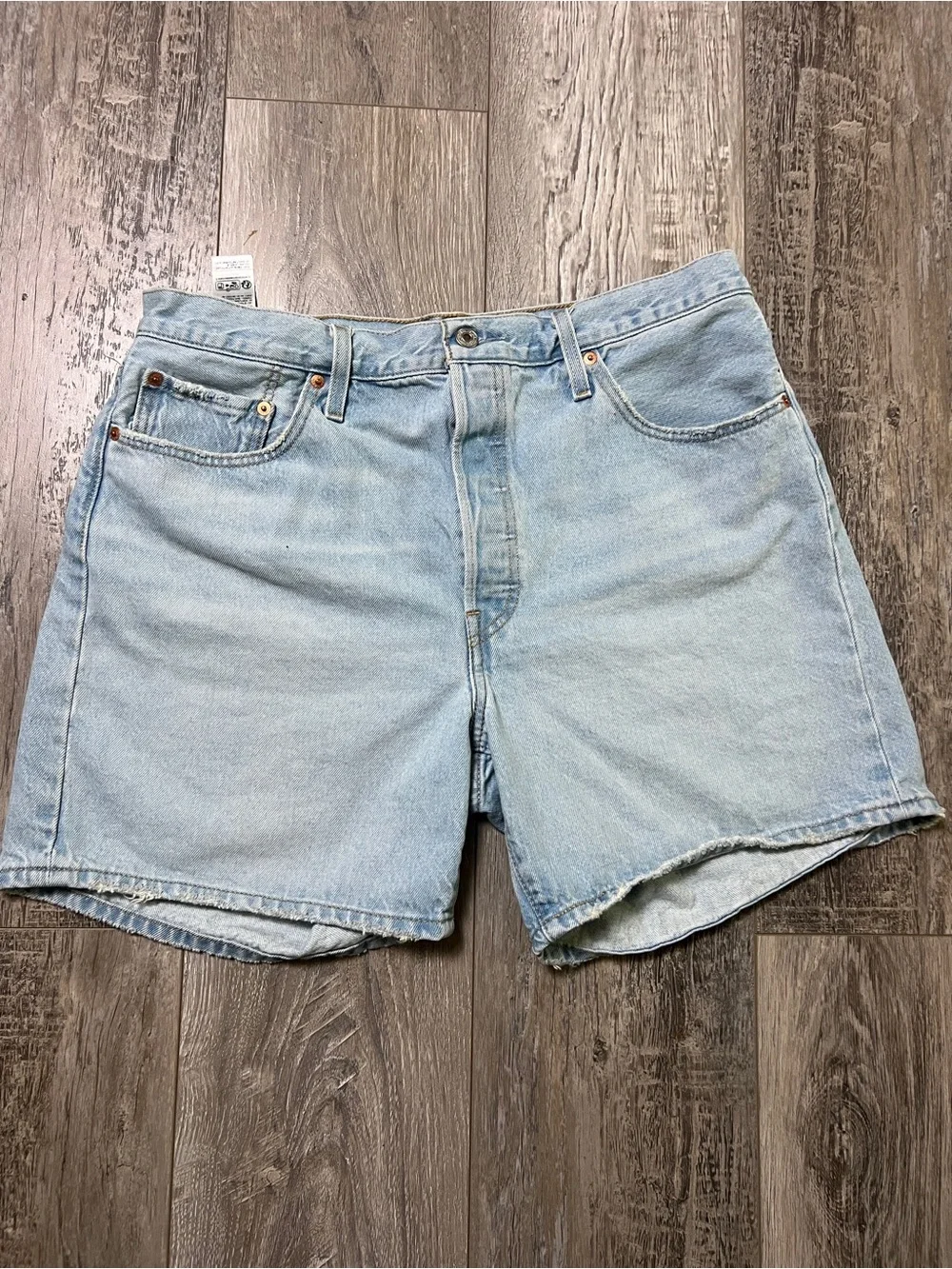 Levi's - Women’s Baggy denim Women’s short size 34